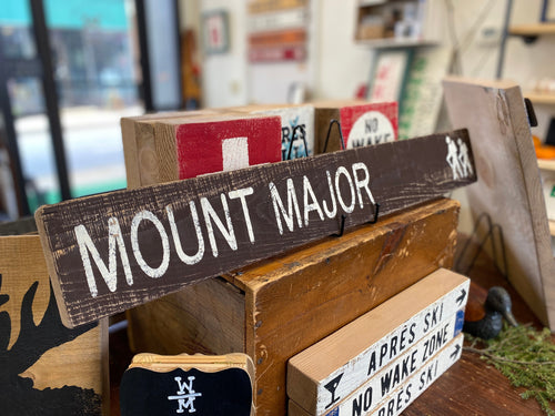 MOUNT MAJOR TRAIL SIGN
