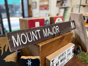 MOUNT MAJOR TRAIL SIGN